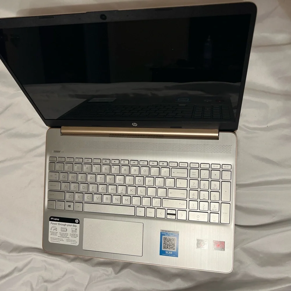 Like new HP Laptop 15-ef1073wm Rose Gold